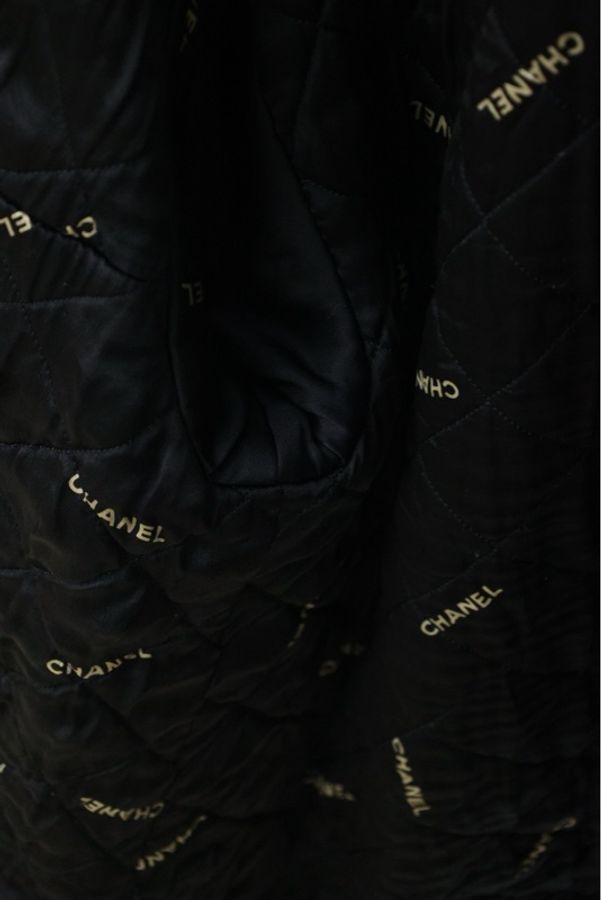 Chanel拉链款cc logo金扣四口袋外套黑色菱格纹口袋长棉服-13