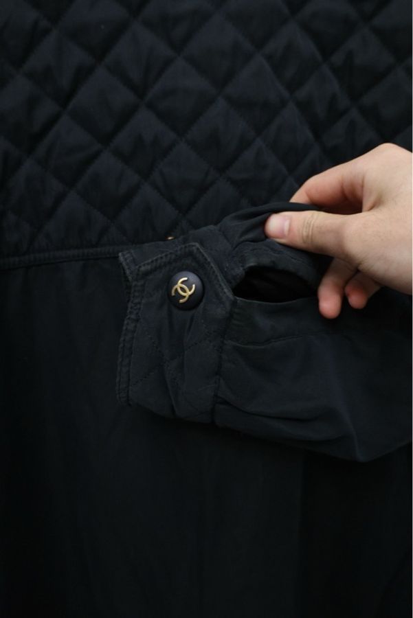 Chanel拉链款cc logo金扣四口袋外套黑色菱格纹口袋长棉服-15