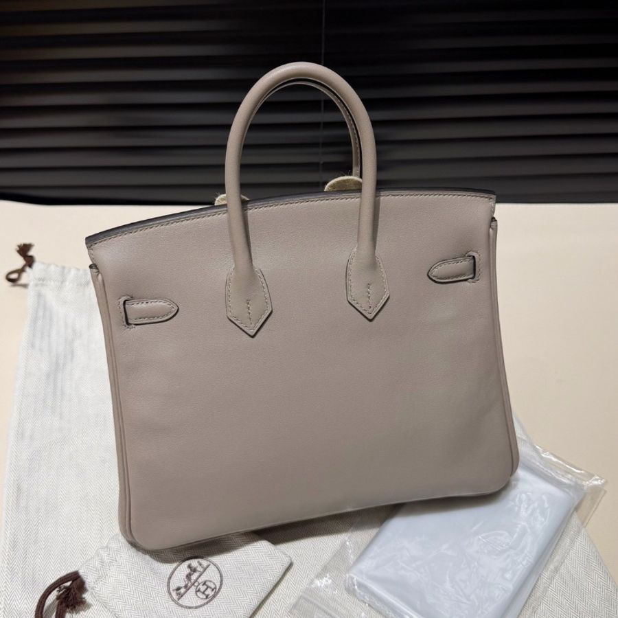 全新帶膜🩶✨#愛馬仕 #銀河灰金扣 #birkin25鉑金包bk25 #swift皮 #鎖鑰匙防塵袋雨衣-1