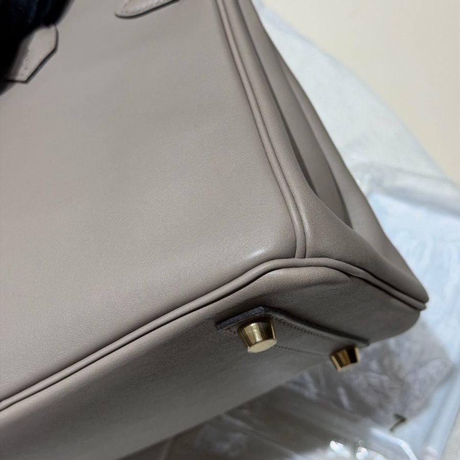 全新帶膜🩶✨#愛馬仕 #銀河灰金扣 #birkin25鉑金包bk25 #swift皮 #鎖鑰匙防塵袋雨衣-14