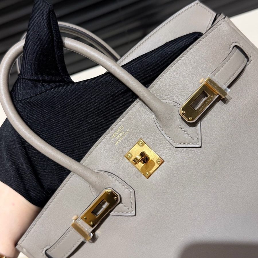 全新帶膜🩶✨#愛馬仕 #銀河灰金扣 #birkin25鉑金包bk25 #swift皮 #鎖鑰匙防塵袋雨衣-16