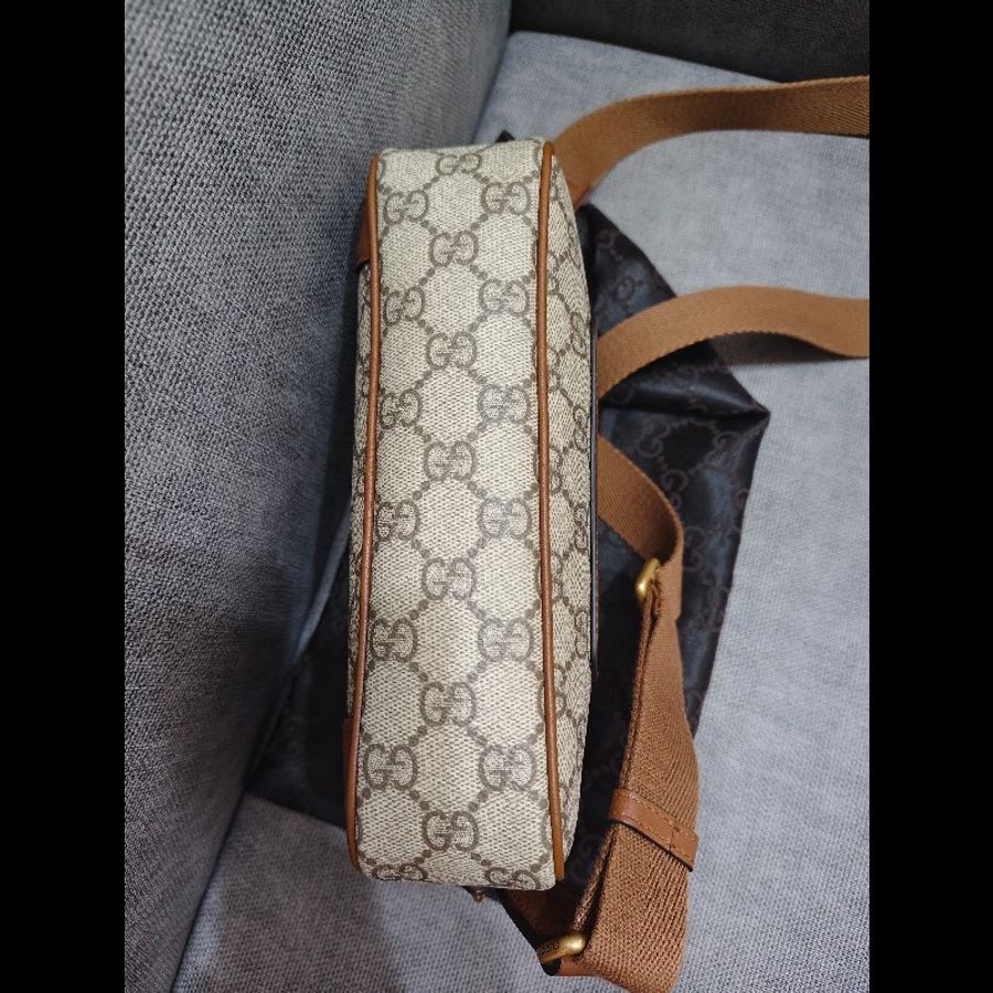 GUCCI側背包-3