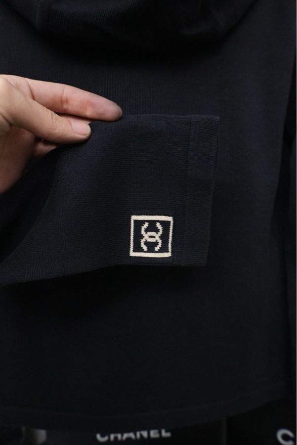 Chanel 03年运动方标系列黑色运动系列拉链外套-11