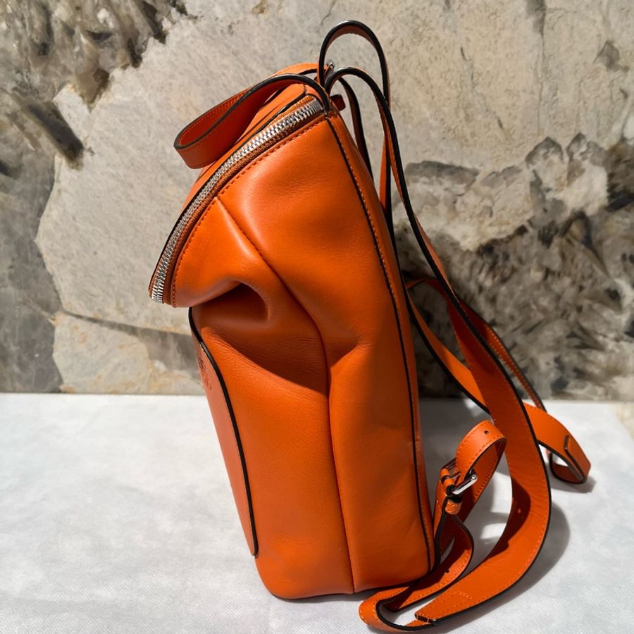 Loewe橘色牛皮 Goya Small後背包-3