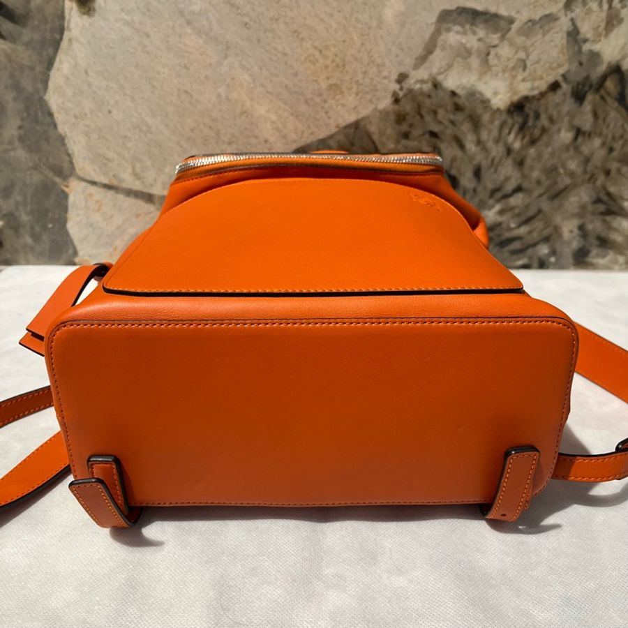 Loewe橘色牛皮 Goya Small後背包-4