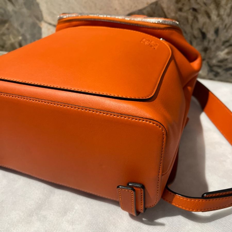 Loewe橘色牛皮 Goya Small後背包-6