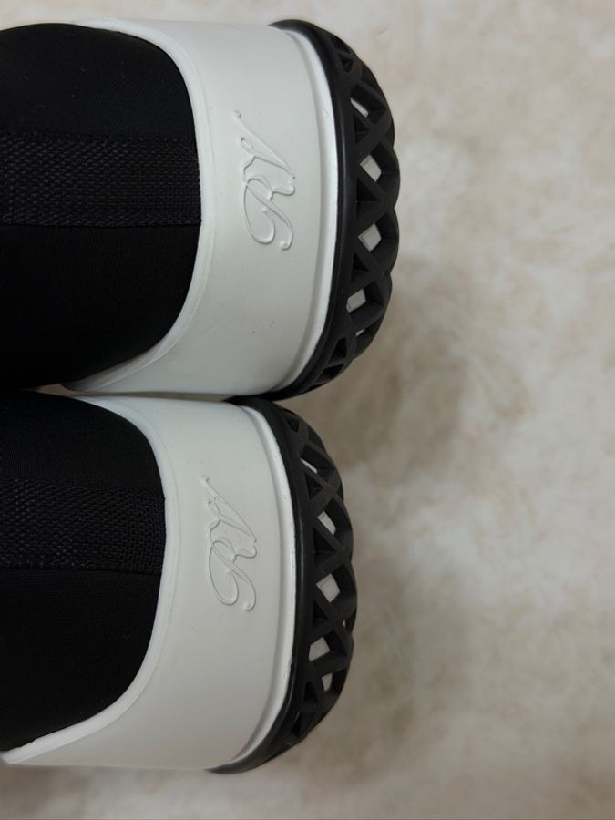 Roger Vivier 鑽扣瑪莉珍運動鞋 35.5-9