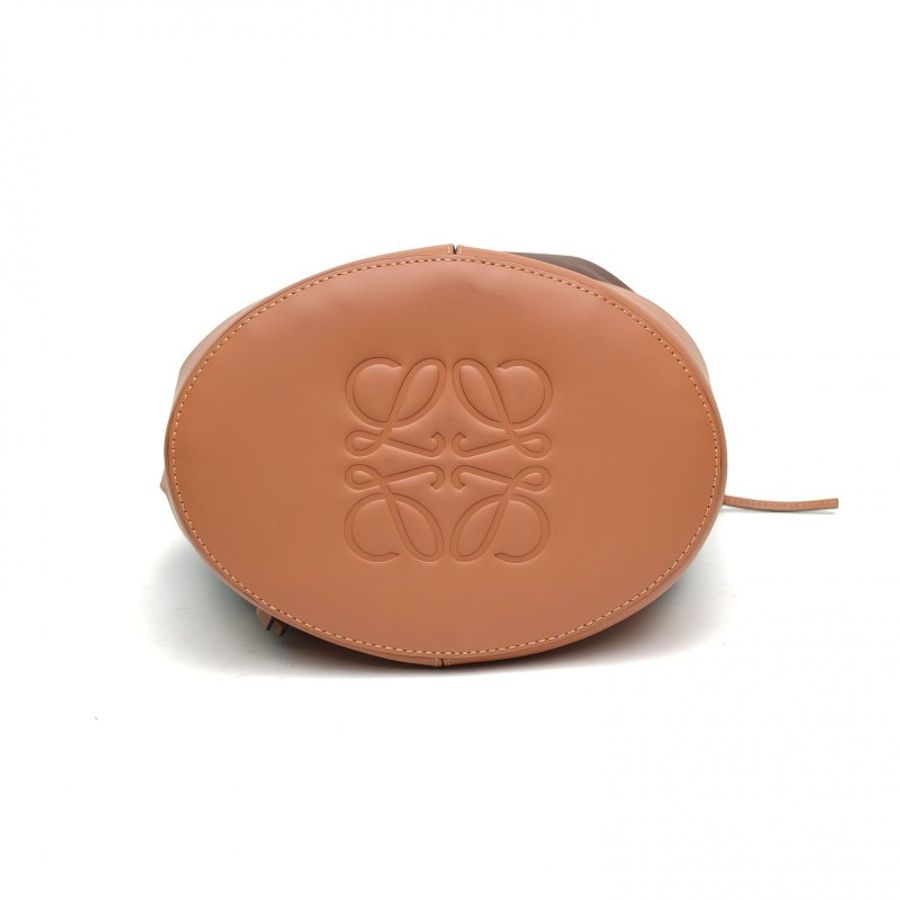 LOEWE 拼色牛皮革氣球包水桶肩背包-4