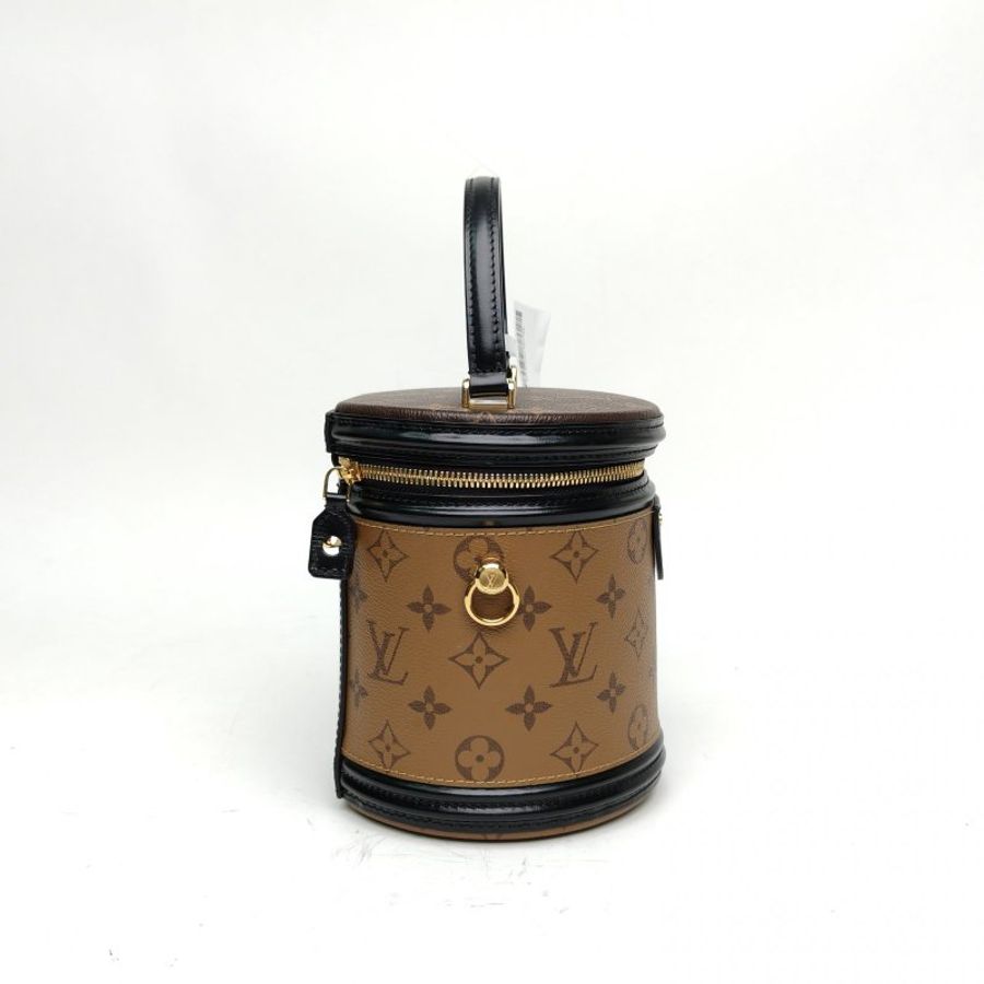 LOUIS VUITTON CANNES圓桶包拼色PVC晶片老花肩背包-3