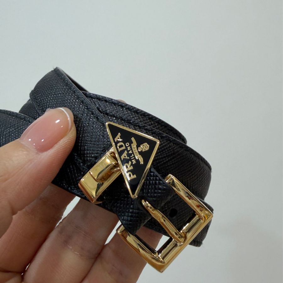 PRADA Saffiano 三角牌 黑色 綴飾 金釦 防刮牛皮細版 腰帶 皮帶-5