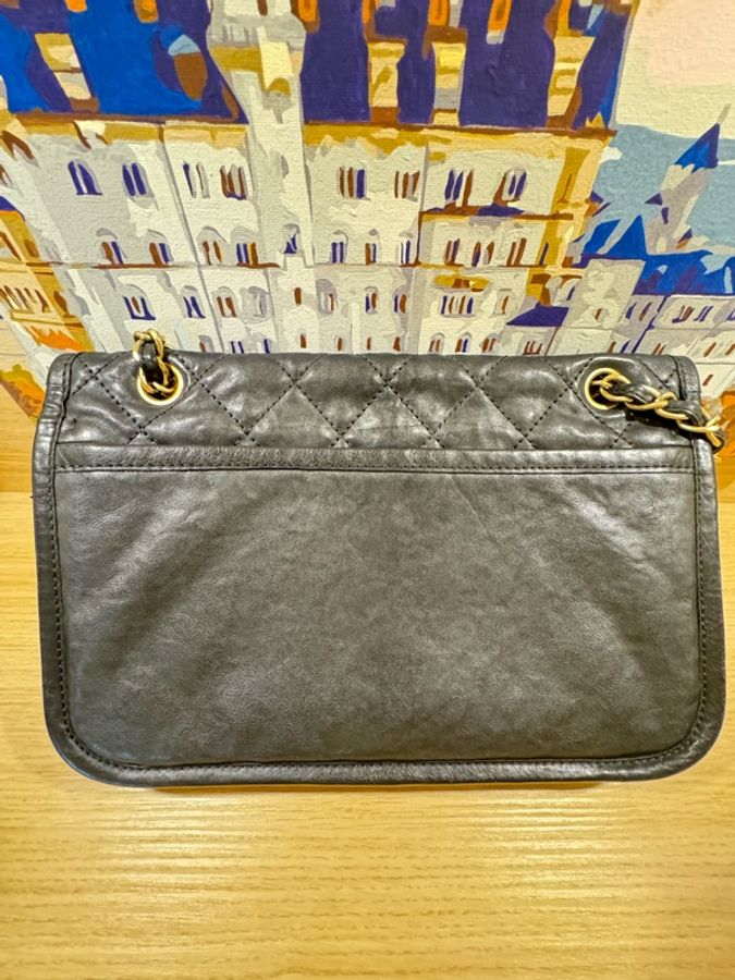 Chanel香奈兒經典必入款Chanel 2.55 Reissue 【225/226】黑金復古油蠟牛皮方釦鏈條包 (包況良好、保值與實用)-8