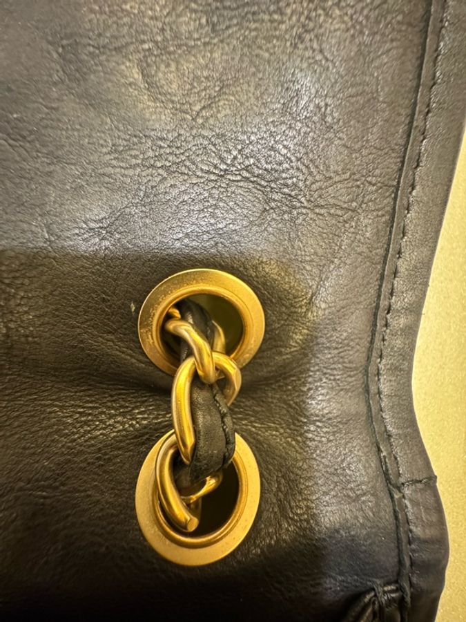 Chanel香奈兒經典必入款Chanel 2.55 Reissue 【225/226】黑金復古油蠟牛皮方釦鏈條包 (包況良好、保值與實用)-18