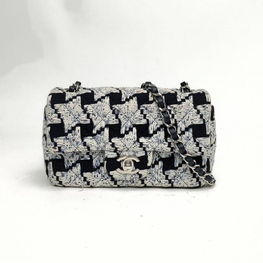 CHANEL CF口蓋包大Mini拼色毛呢28開銀扣肩背包-0