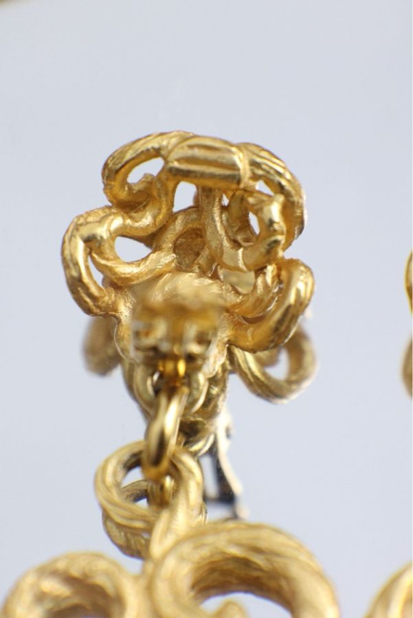 YSL素金镂空爱心耳夹-6
