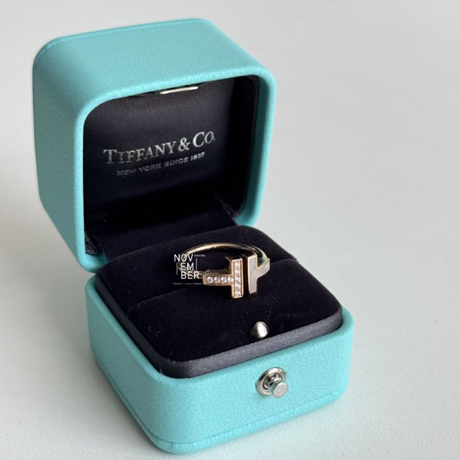 99新🆕 Tiffany & Co. 蒂芬妮 T Wire 線圈戒指 鑲鑽及珍珠母貝-2