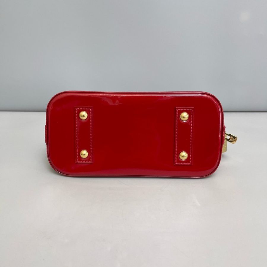 Louis Vuitton Alma bb 紅色漆皮壓花貝殼包-4