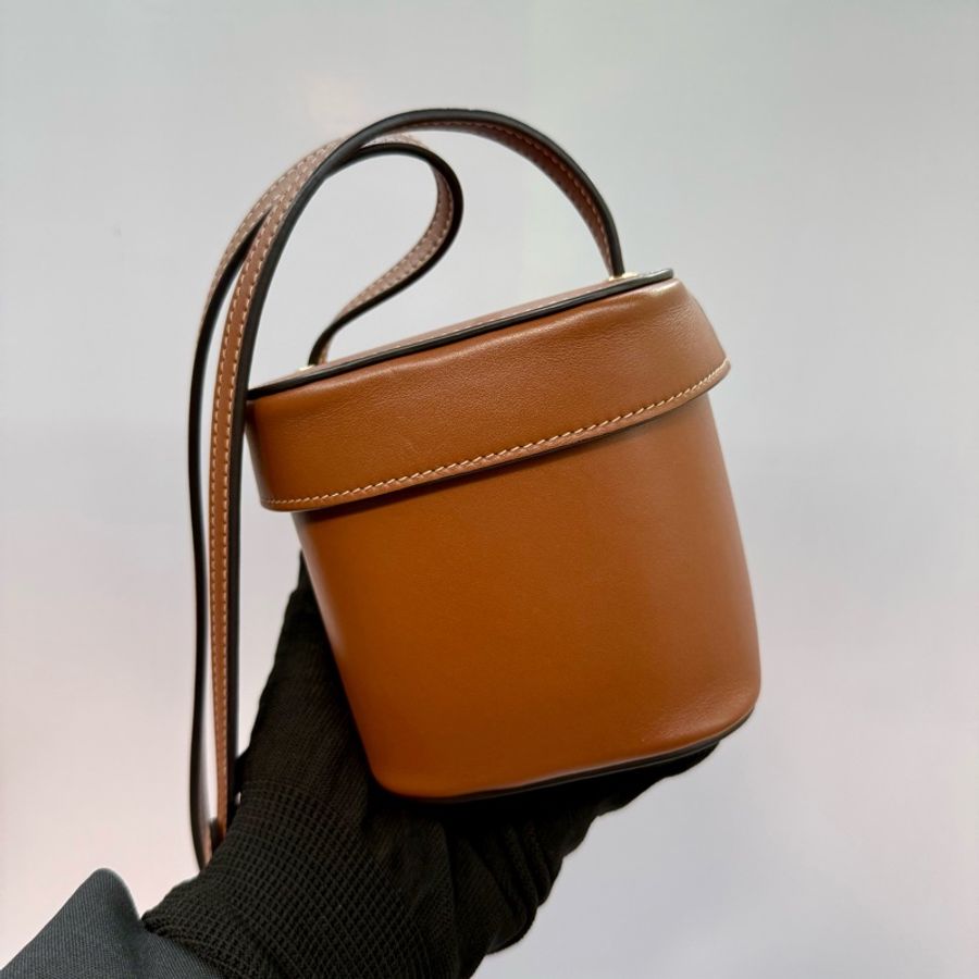 CELINE TRIOMPHE 棕色小牛皮化妝盒斜背包 U-DR-0262-1
