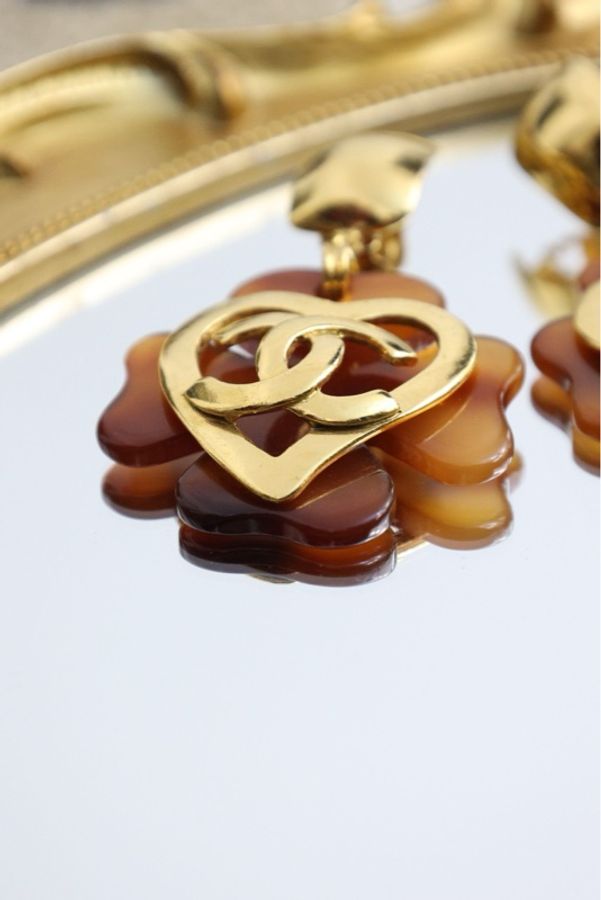 Chanel 95年四叶草玳瑁耳夹-4