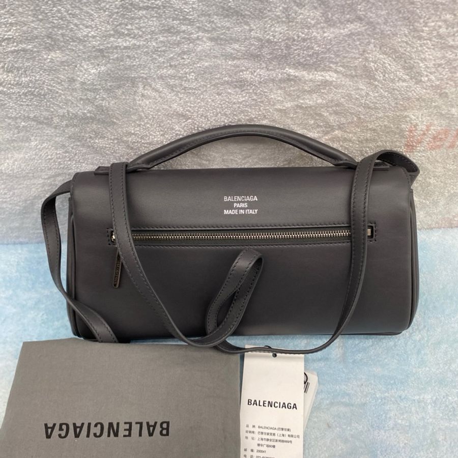 巴黎世家/Balenciaga BEL AIR肩帶手拿包 斜背包 灰色。-1