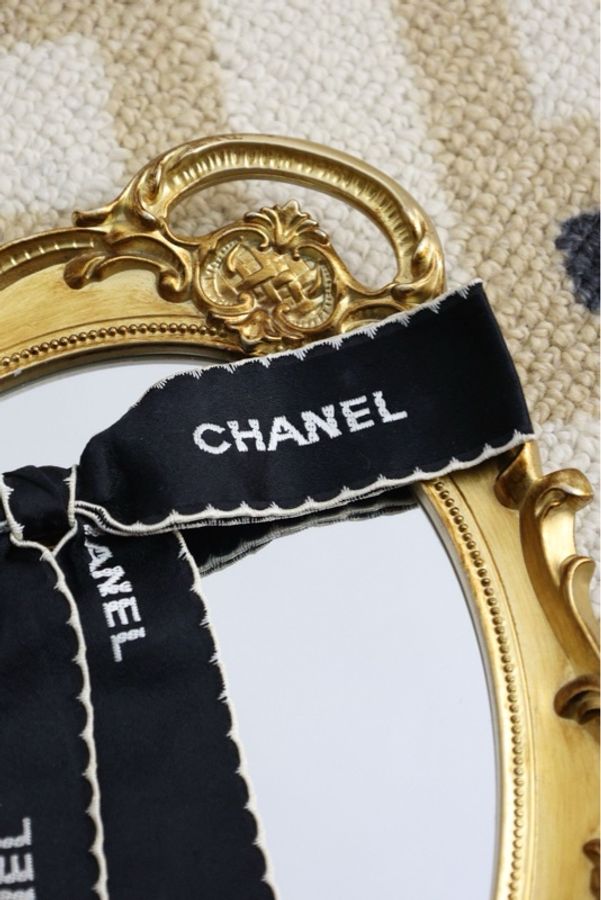 Chanel 94年春夏海报款黑色蝴蝶结字母胸针-4