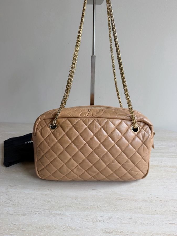 Chanel香奈兒棕色牛皮相機單肩包+14開 底長32cm-1