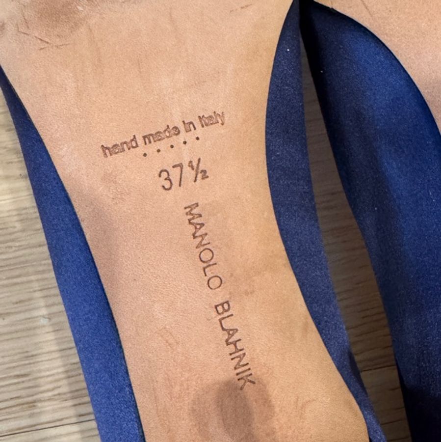Manolo Blahnik 藍色緞面高跟鞋-9