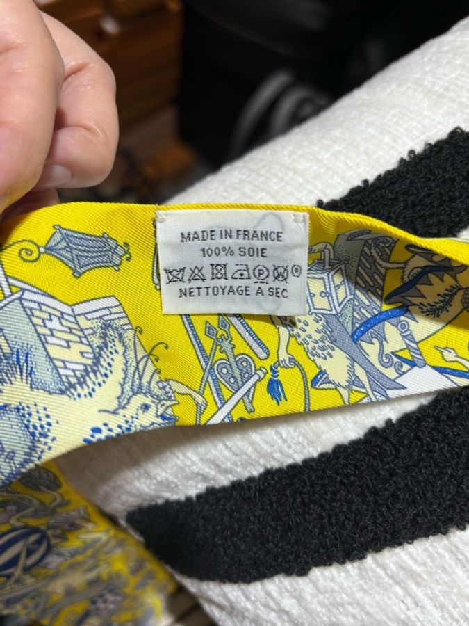 Hermes Twilly silk 100%Authentic 98%new ✅box-5