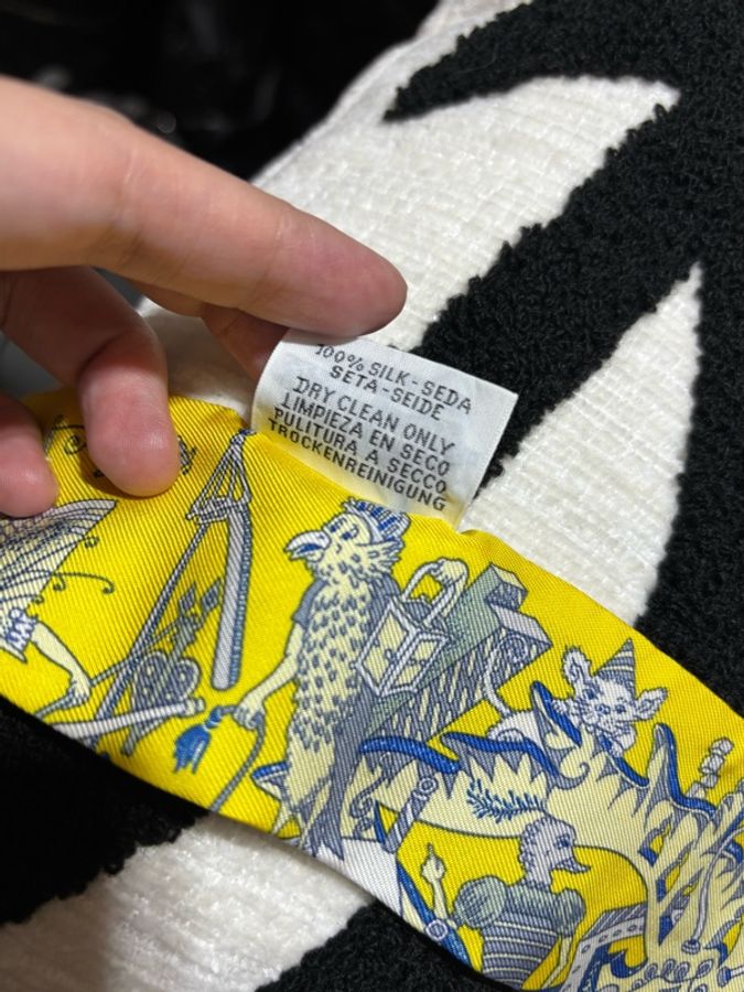 Hermes Twilly silk 100%Authentic 98%new ✅box-6