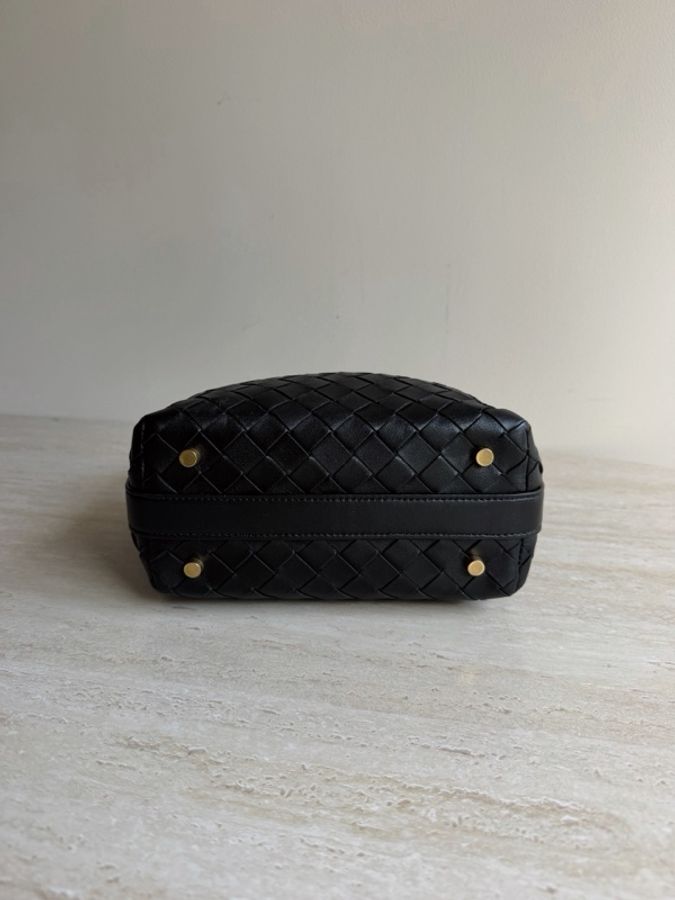 Bottega Veneta葆蝶家bv Wallace黑色編織飯盒包 尺寸20×13×9.5-5