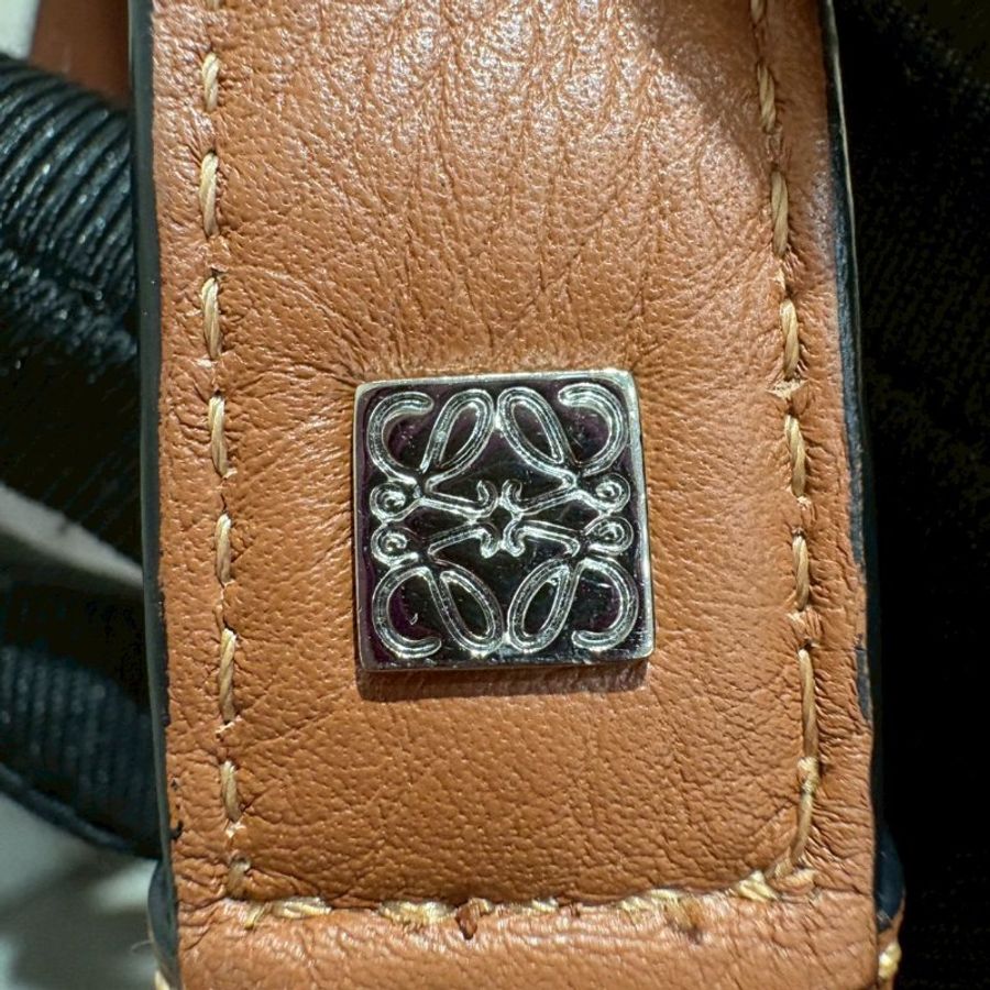 LOEWE Small Puzzle 小號款焦糖色Small幾何拼圖包-8