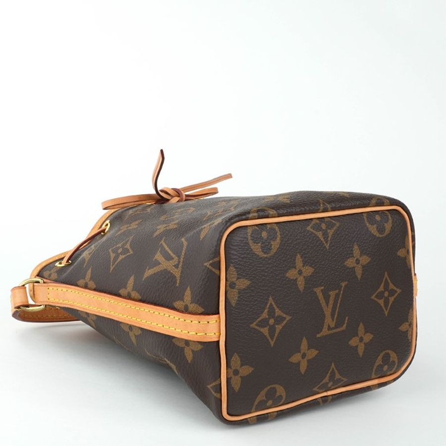 LOUIS VUITTON Nano Noé Monogram 小水桶包|晶片款迷你老花斜背包|輕巧百搭水桶包| KÉSH 凱仕精品-13