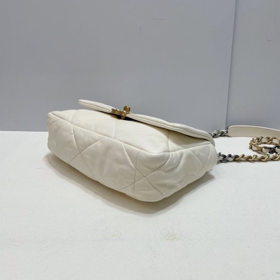 全新全配🤍✨#香奈兒 #白金19bag #晶片款-4