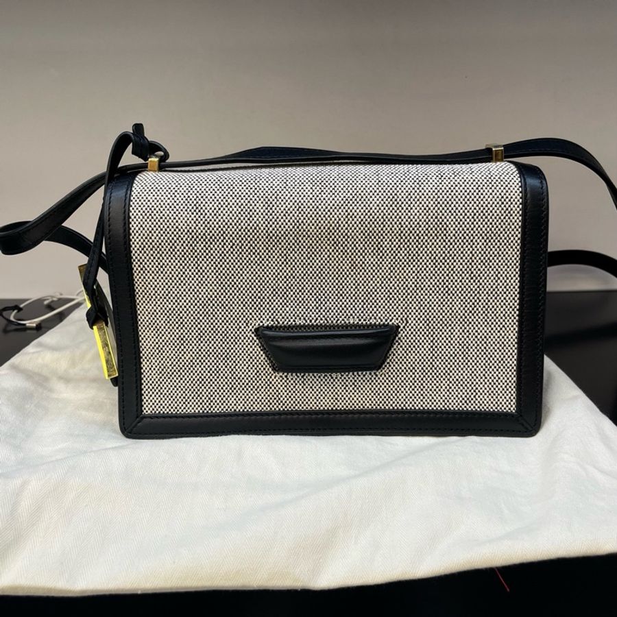 Loewe羅意威 Barcelone巴塞羅那帆布拼皮斜挎包 附件防塵袋-0