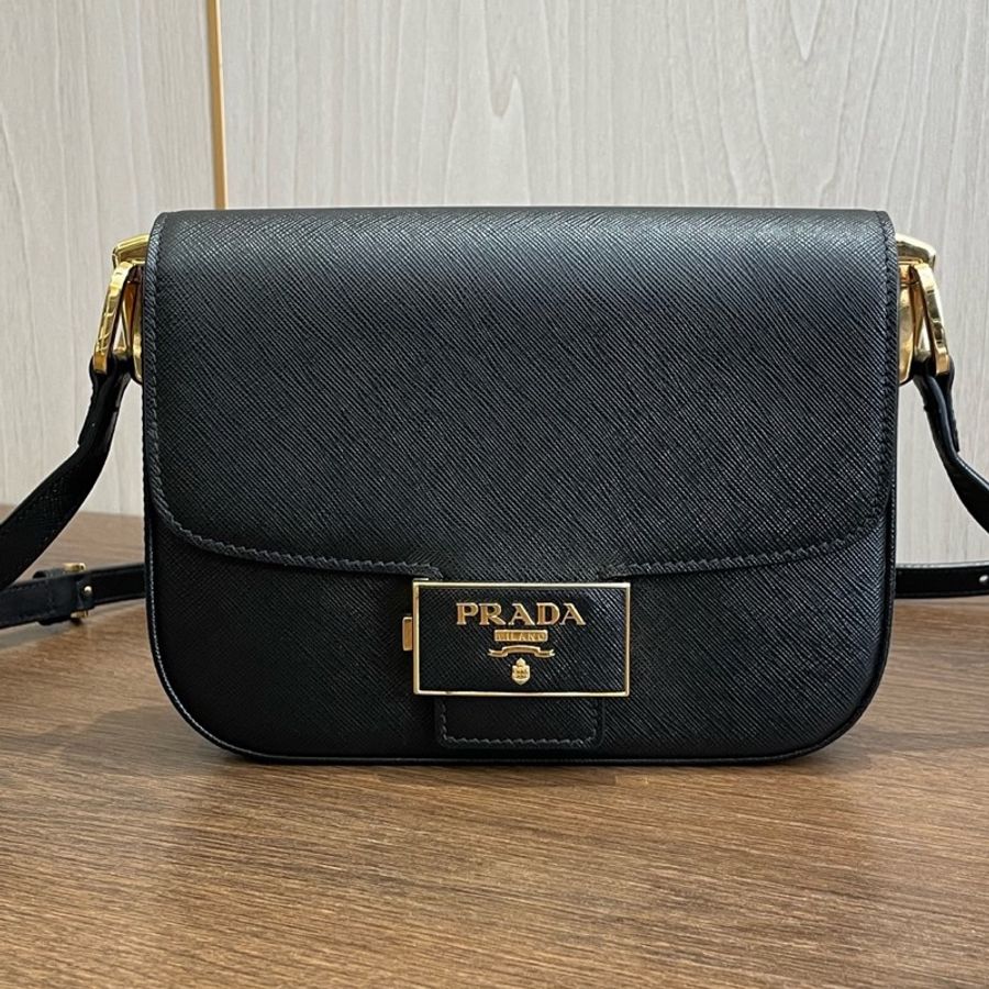 PRADA 普拉达 黑金豆腐包 附塵袋 小塵袋 卡片 20*5.5*15 7-0