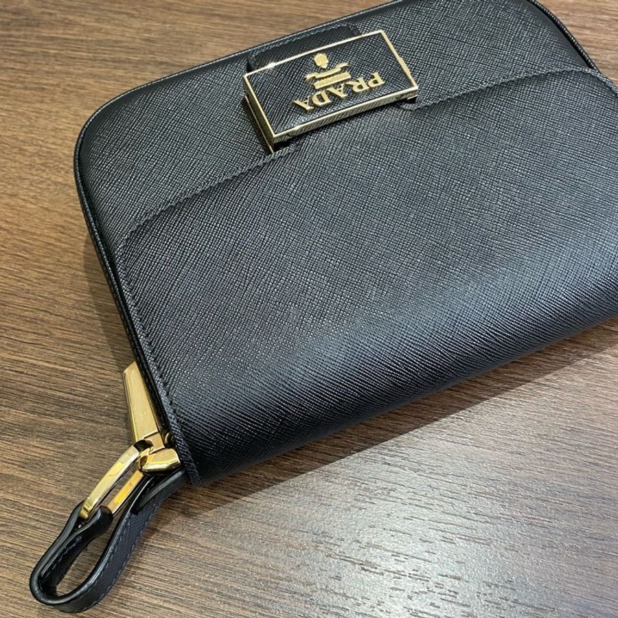 PRADA 普拉达 黑金豆腐包 附塵袋 小塵袋 卡片 20*5.5*15 7-6