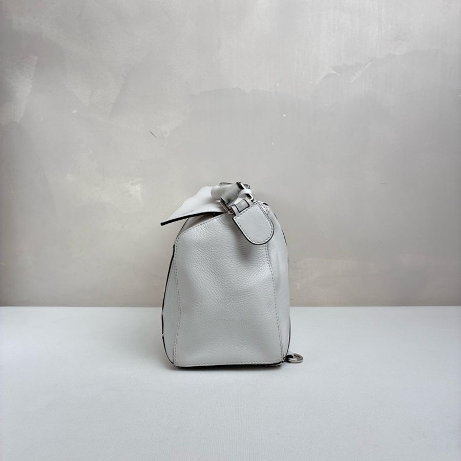 Loewe羅意威 小號 白月光puzzle幾何包 98新 牛皮-3