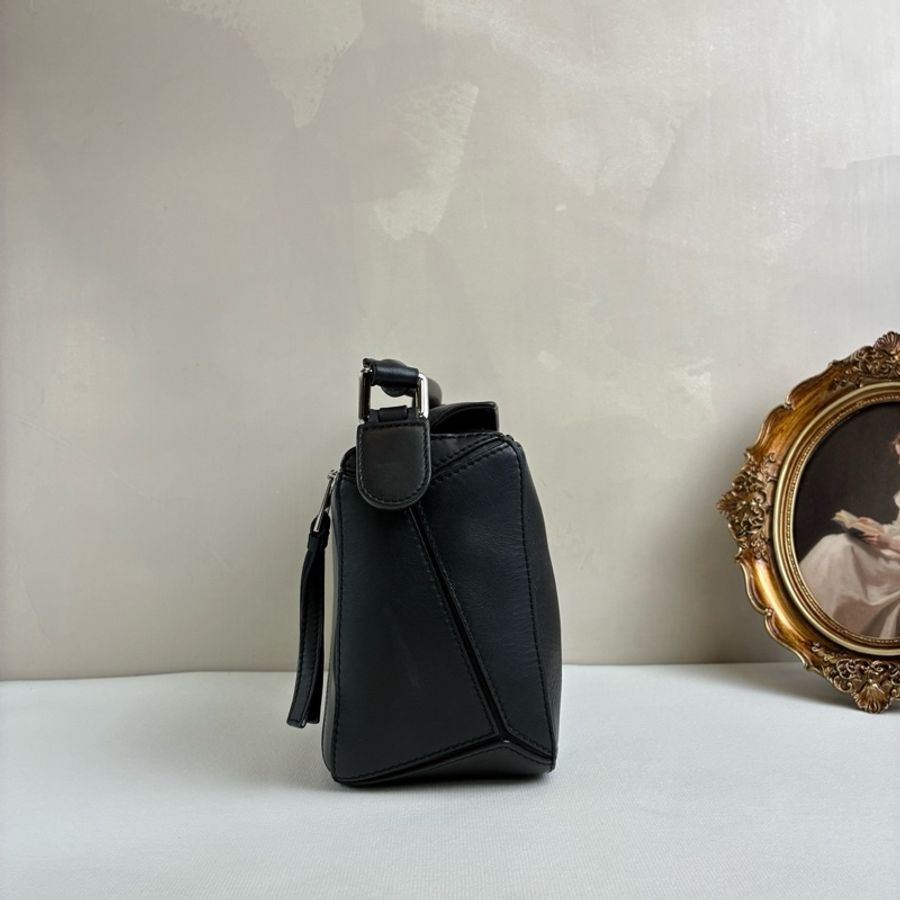 Loewe羅意威 puzzle黑色 幾何包 拼圖包 牛皮革手提包-3
