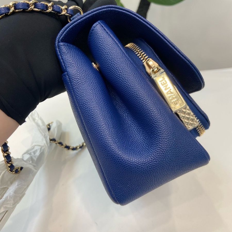全新全配💙#香奈兒 #深藍荔枝紋牛皮 #郵差包 #盒子塵袋保卡購證-4