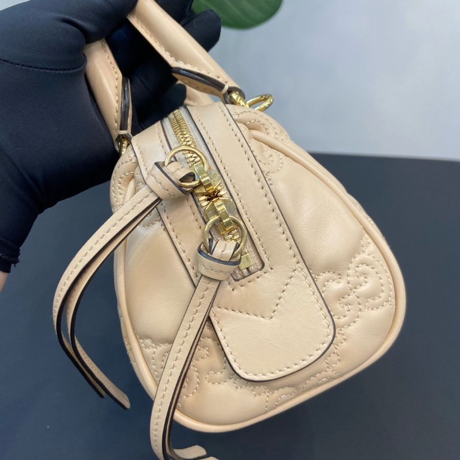 98新🤍#Gucci #GGMatelassé #奶茶色迷你 #盒子塵袋購證寬背帶-2