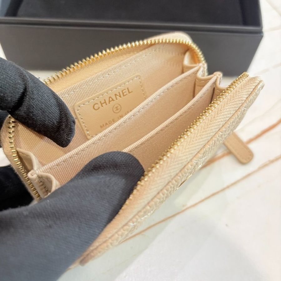 *SHIHNA名牌精品* CHANEL 奶茶淡金經典菱格紋拉鍊零錢包-6