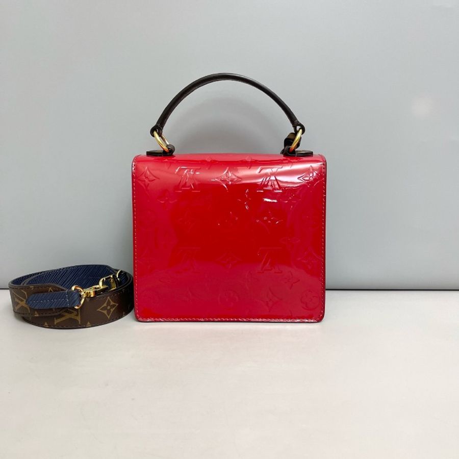 Louis Vuitton Spring Street 紅色漆皮壓花郵差包-1