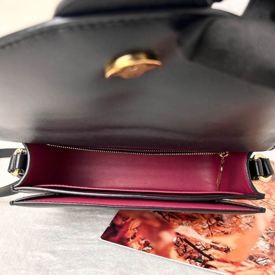 LV Pont9 MM 金釦下蓋斜背包 M55948-24