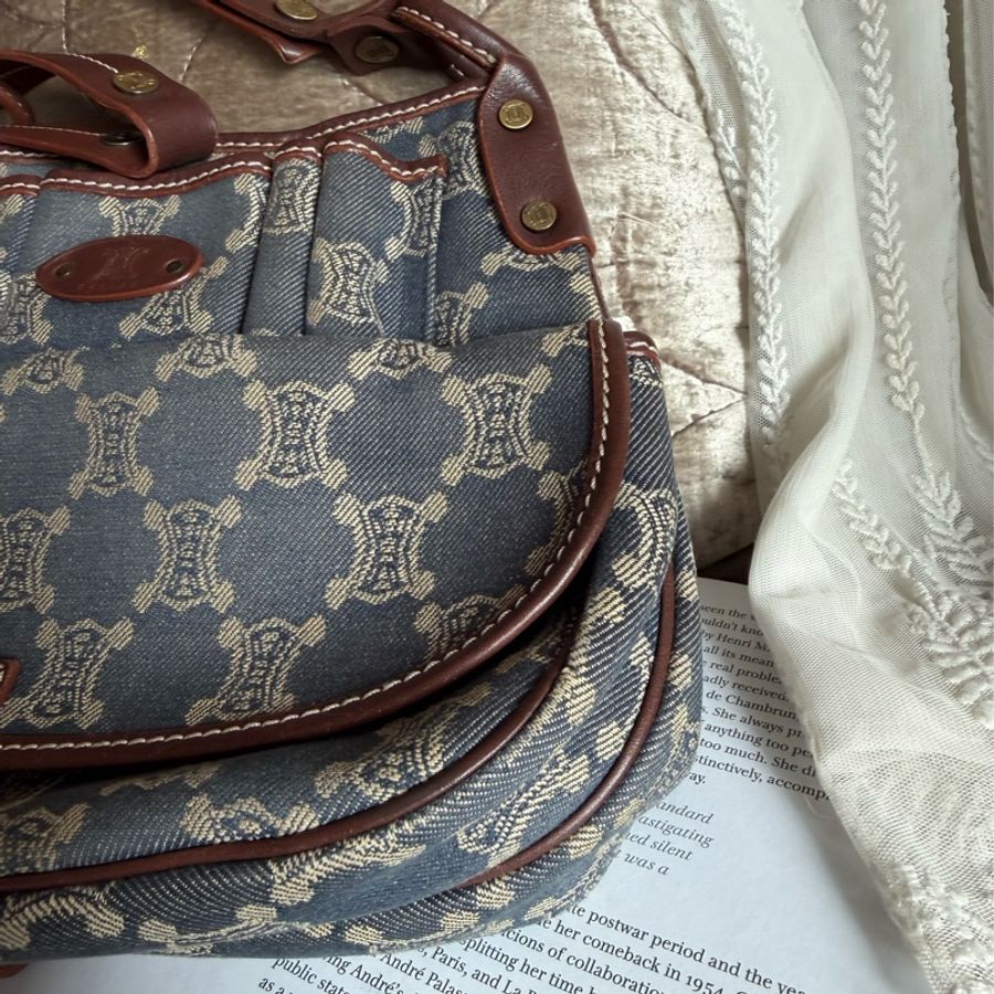 思琳 中古 絕版 Celine Vintage Macadam 藍色牛仔 老花 肩背包 丹寧 盒子包 Poulbot 包 牛仔布 丹寧布 denim shoulder bag-3