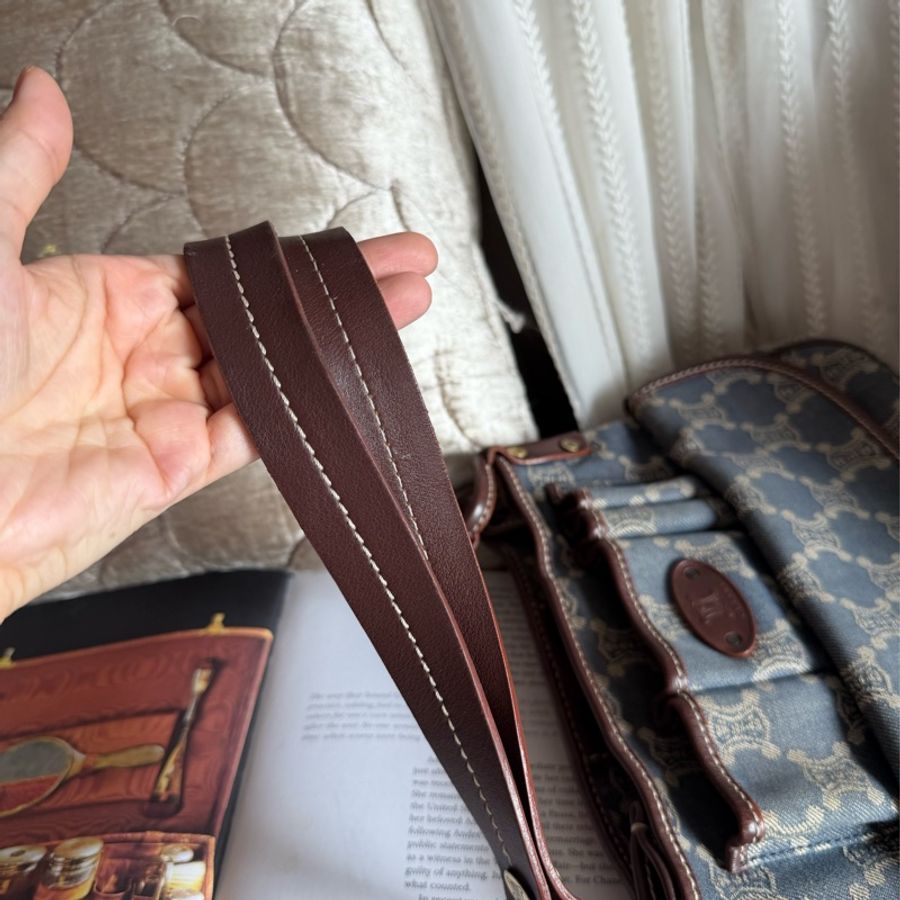 思琳 中古 絕版 Celine Vintage Macadam 藍色牛仔 老花 肩背包 丹寧 盒子包 Poulbot 包 牛仔布 丹寧布 denim shoulder bag-13