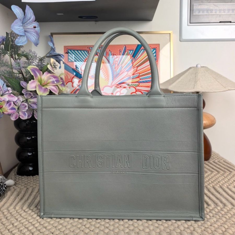 98新好成色🩶#Dior #Booktote #霧霾灰托特購物袋中號 #全皮款-0