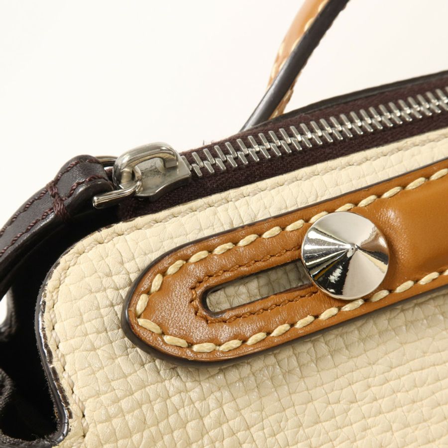 FENDI 牛皮皮革By The Way Medium手挽肩背兩用袋-9