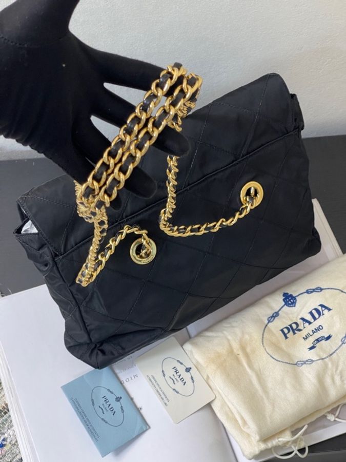 prada普拉達黑金降落傘30 斜挎鏈條包-3