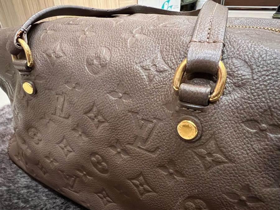 Louis Vuitton 路易威登| 【二手正品】 Empreinte Pont Neuf 全皮壓紋新橋包(大象灰/褐灰)-5