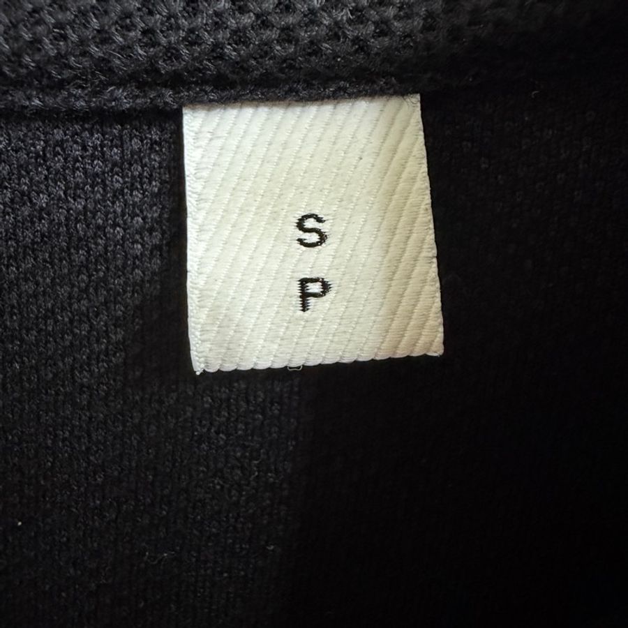 Burberry 黑色polo領長袖 TB 扣子-5