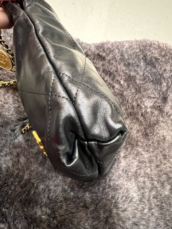 CHANEL 香奈兒| 【二手正品】 22 Mini 經典黑金/復古金 垃圾袋 晶片款-27